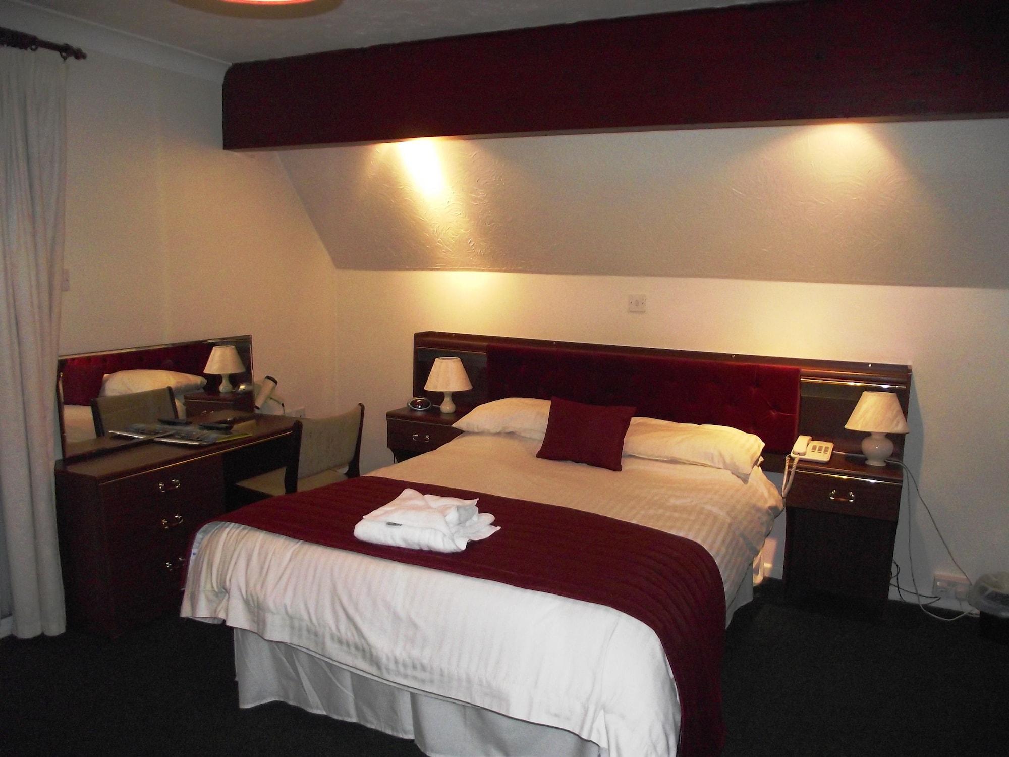 The Cedars Hotel Stowmarket Buitenkant foto