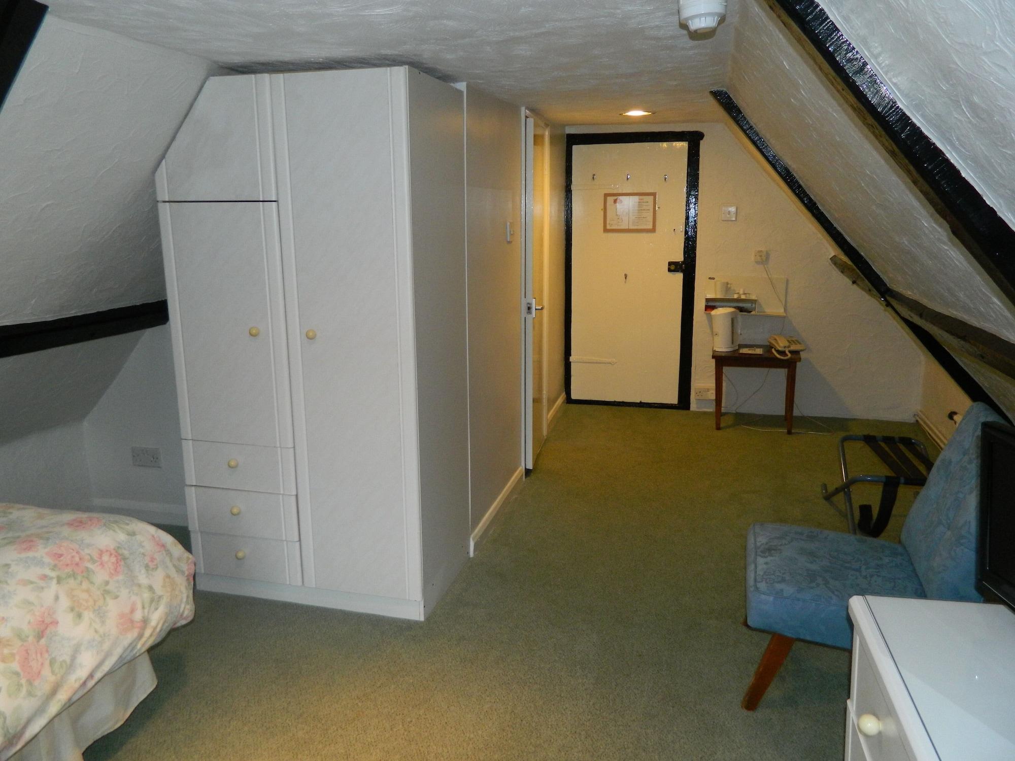 The Cedars Hotel Stowmarket Buitenkant foto