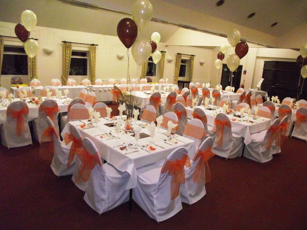 The Cedars Hotel Stowmarket Buitenkant foto
