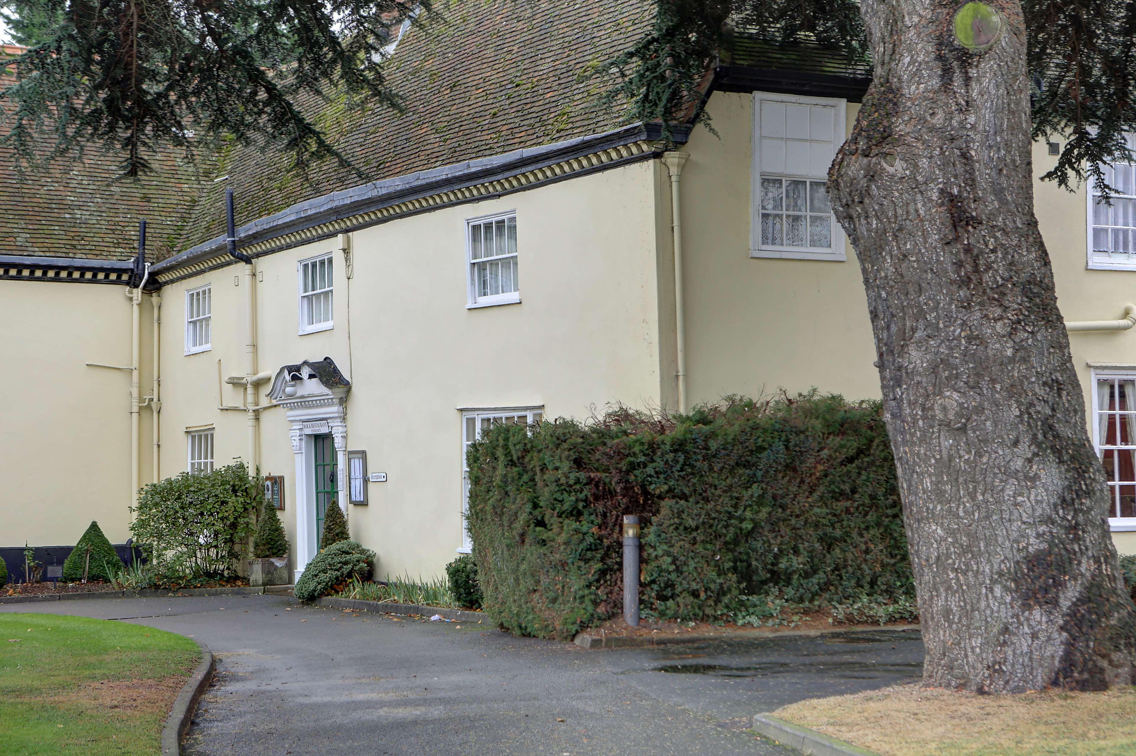 The Cedars Hotel Stowmarket Buitenkant foto