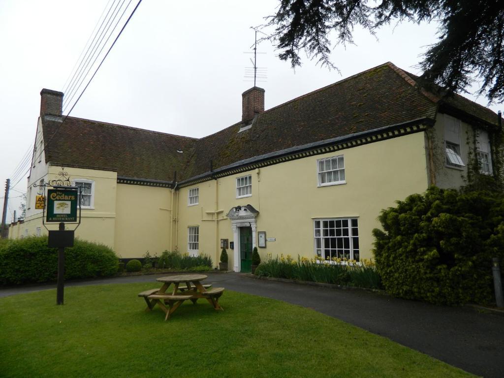 The Cedars Hotel Stowmarket Buitenkant foto