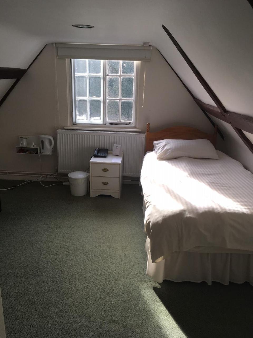 The Cedars Hotel Stowmarket Buitenkant foto